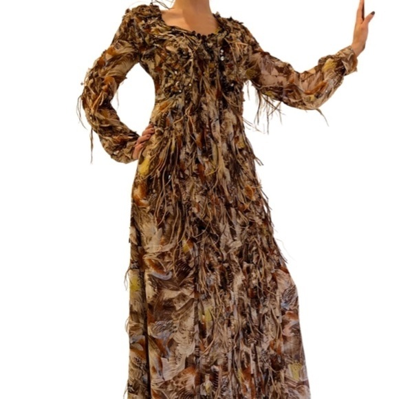 Carolina Herrera Black tie Gown with feather and crystal embellished - Picture 7 of 16